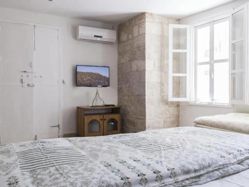 Alexandra House Hotel Nazareth Buitenkant foto