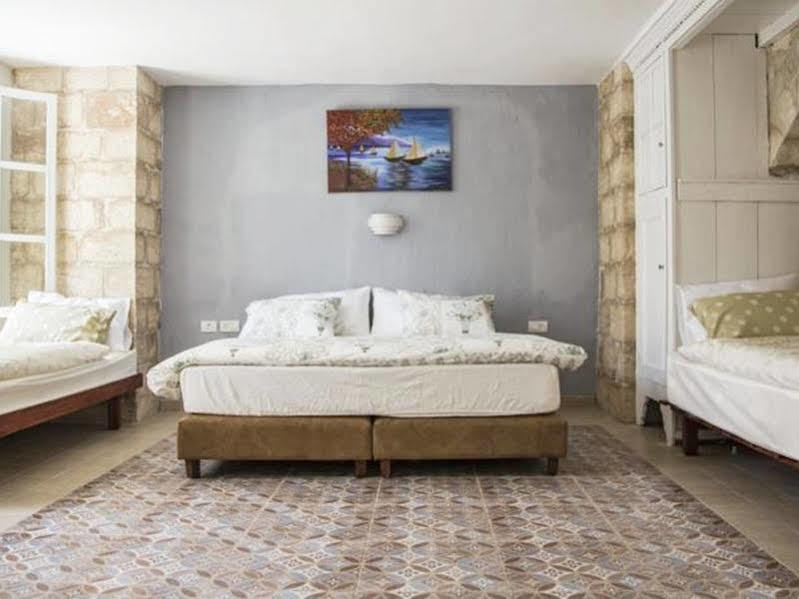 Alexandra House Hotel Nazareth Buitenkant foto